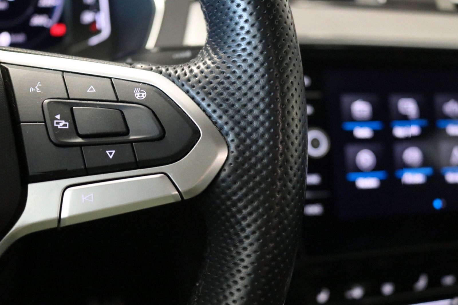 Volkswagen Passat Alltrack DCCHUD Matrix STHZ 360° Pano ACC foto 18