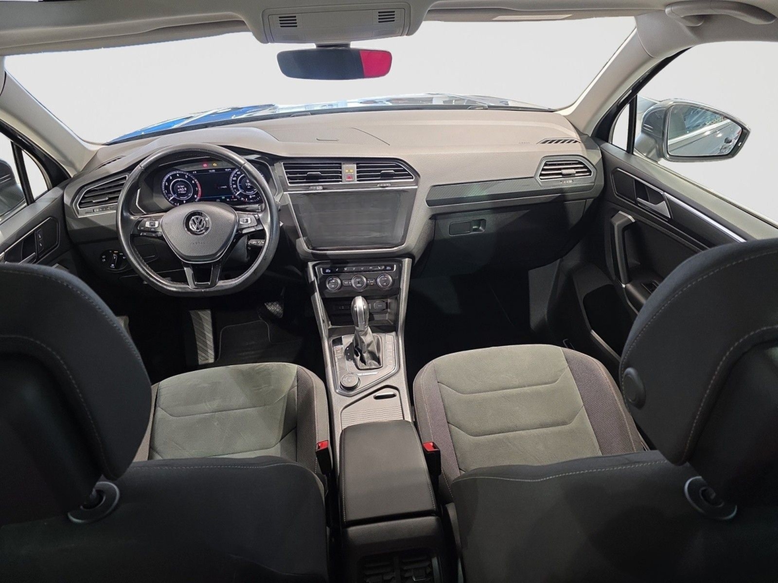 Volkswagen Tiguan 2.0TSI 4M R-LINE AHK ACC DSG PAN LED 2.Hd foto 12