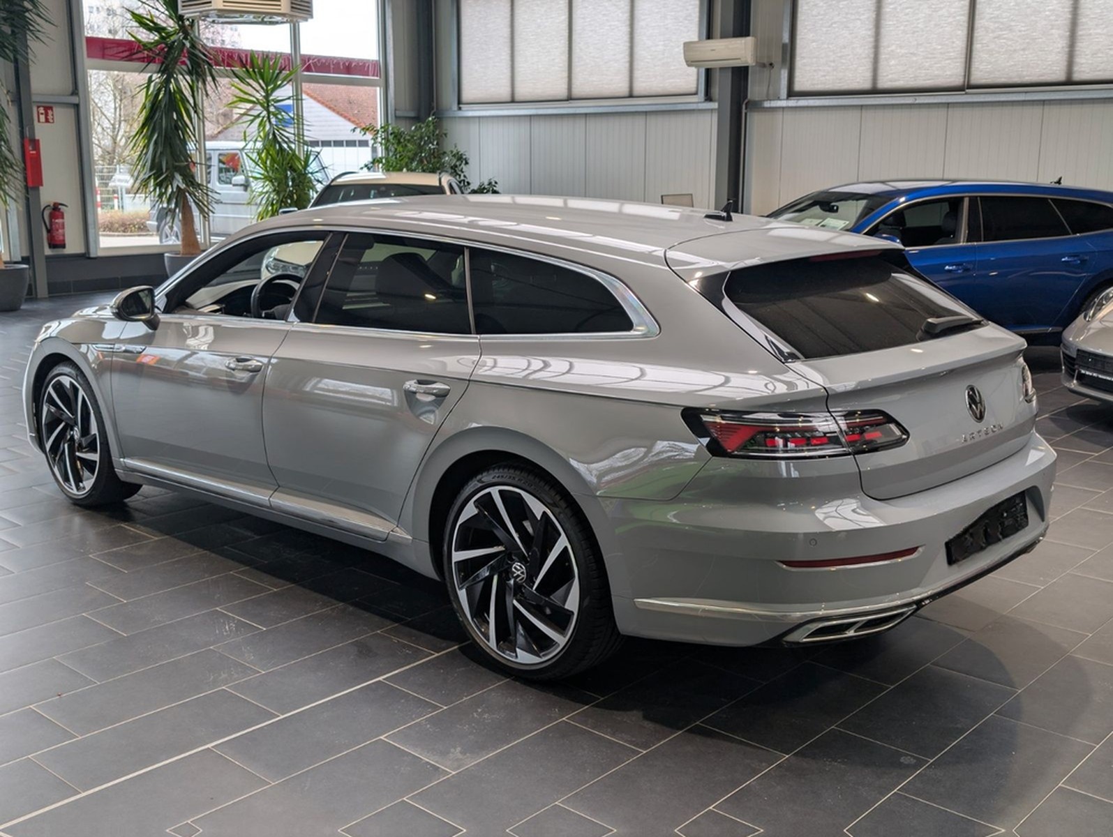 Volkswagen Arteon  Shooting Brake 2.0 TSI DSG R-Line 8-fach foto 2