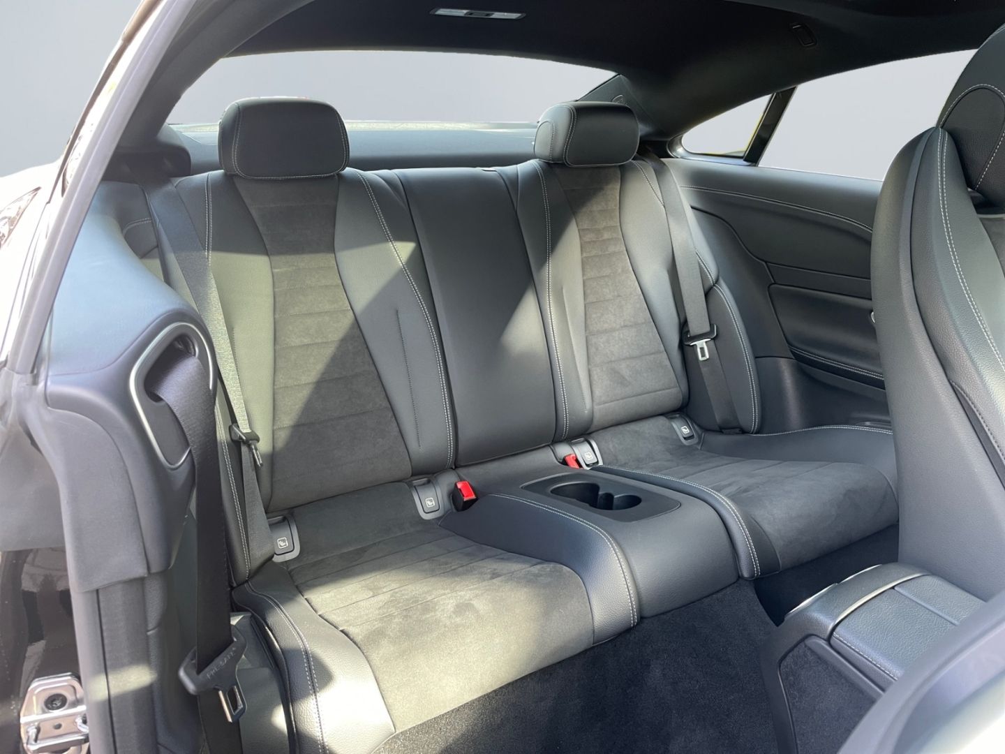 Mercedes-Benz E 200 Coupe 9G AMG Line *HUD*Memory*Burmest*Pano foto 20