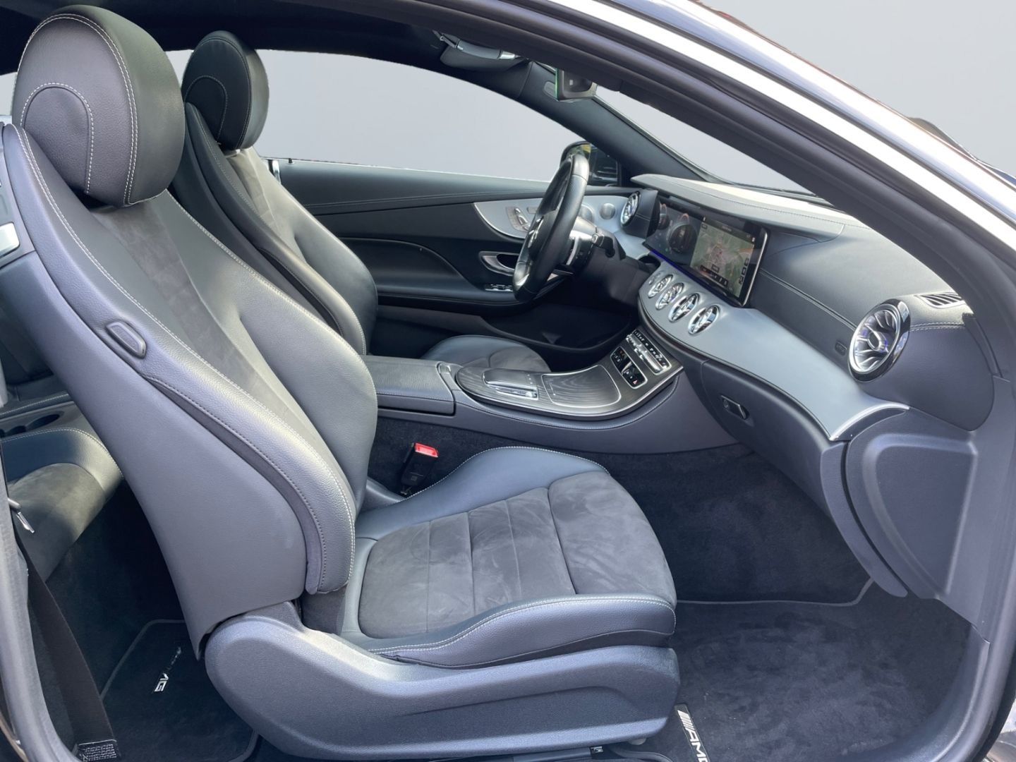 Mercedes-Benz E 200 Coupe 9G AMG Line *HUD*Memory*Burmest*Pano foto 21