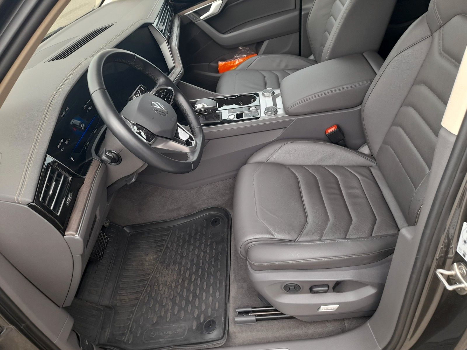 Volkswagen Touareg Atmosphere 4M LEDER/LED/LUFT/AHK/ALU19 foto 10