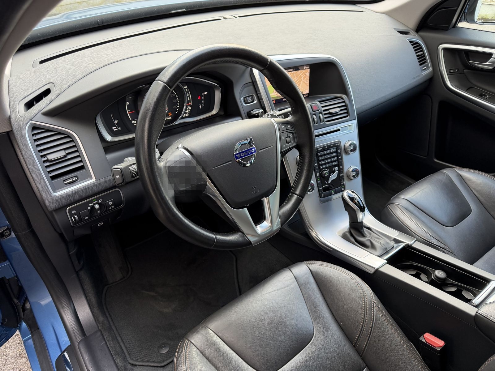 Volvo XC60 D5 Summum AWD Xenon Navi Pano Leder Senus  foto 12