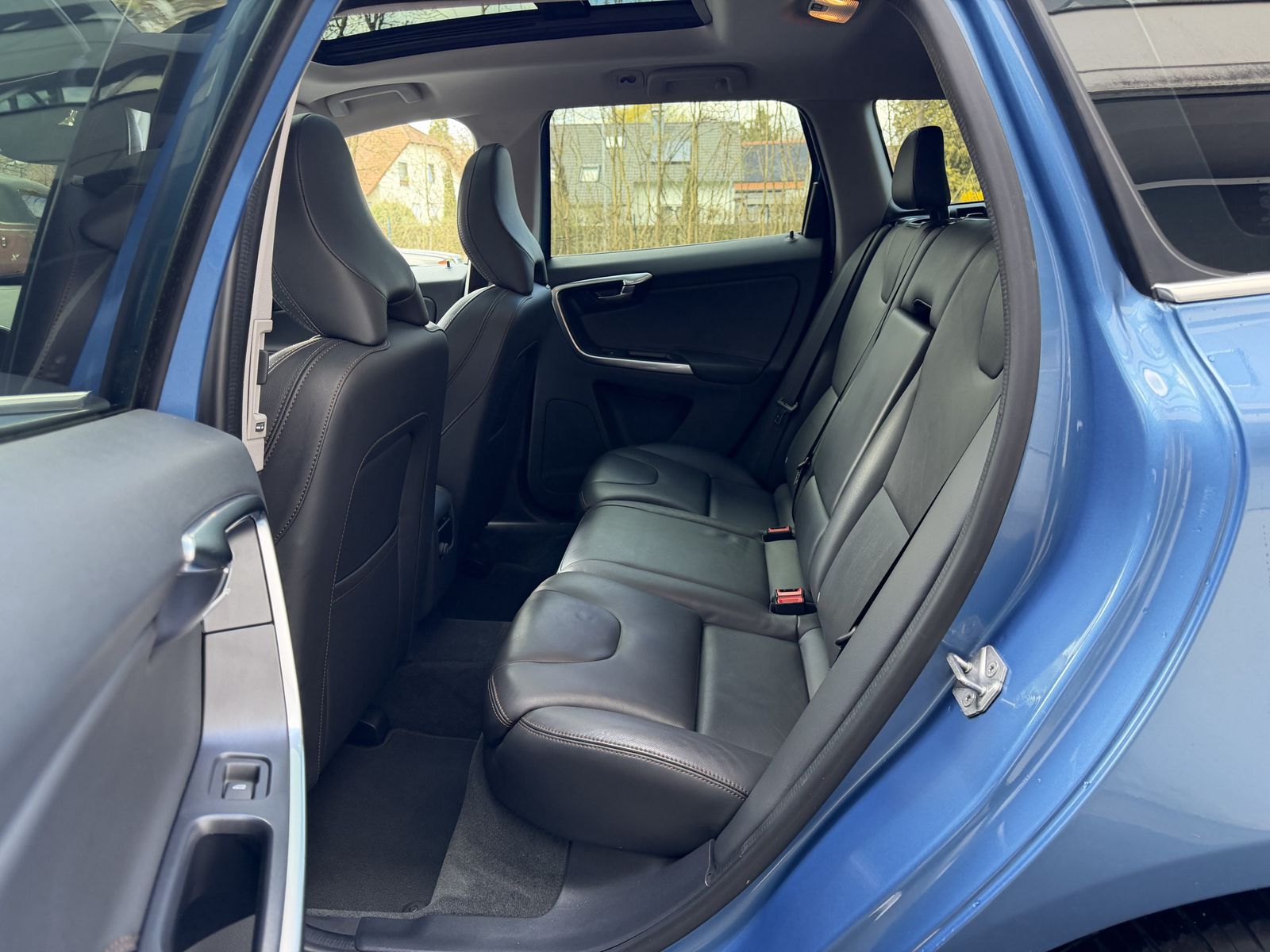 Volvo XC60 D5 Summum AWD Xenon Navi Pano Leder Senus  foto 15