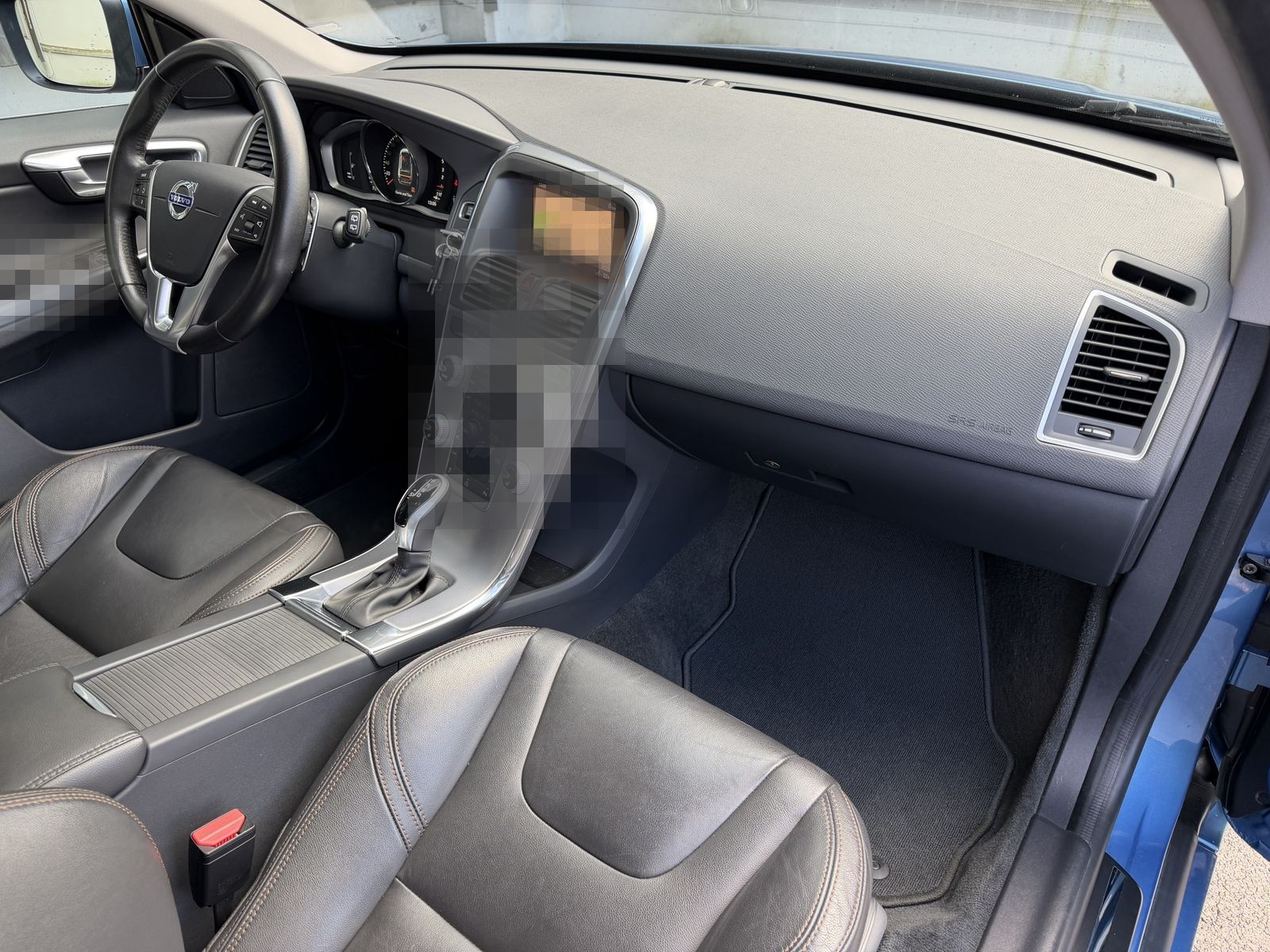 Volvo XC60 D5 Summum AWD Xenon Navi Pano Leder Senus  foto 25