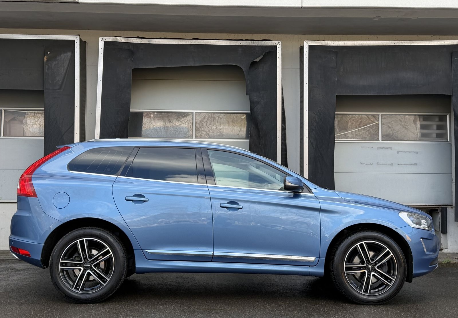 Volvo XC60 D5 Summum AWD Xenon Navi Pano Leder Senus  foto 7