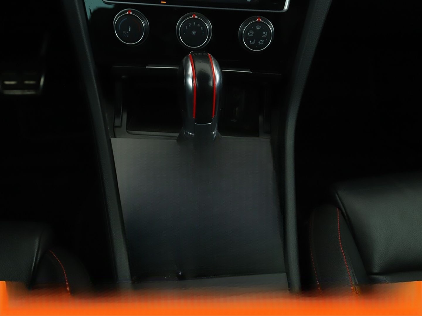 Volkswagen Golf VII 2.0 TSI GTI Clubsport BM Aut.*NAVI*PDC* foto 24