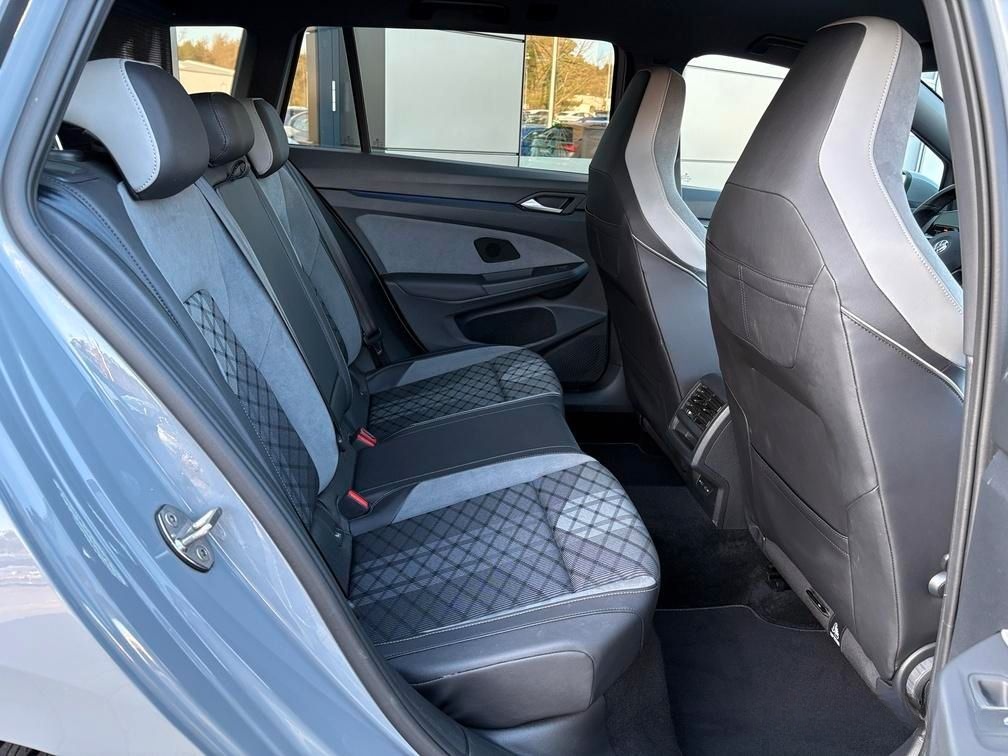 Volkswagen Golf VIII Variant 2.0 TDI R-Line AHK/KAMERA/ACC/ foto 19