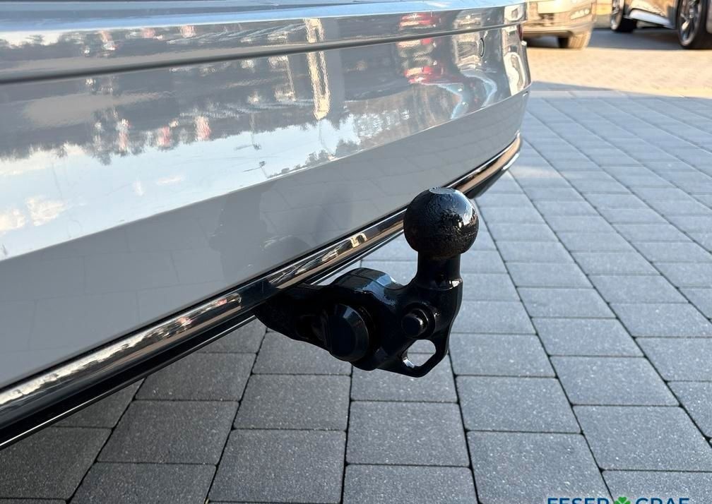 Volkswagen Golf VIII Variant 2.0 TDI R-Line AHK/KAMERA/ACC/ foto 4