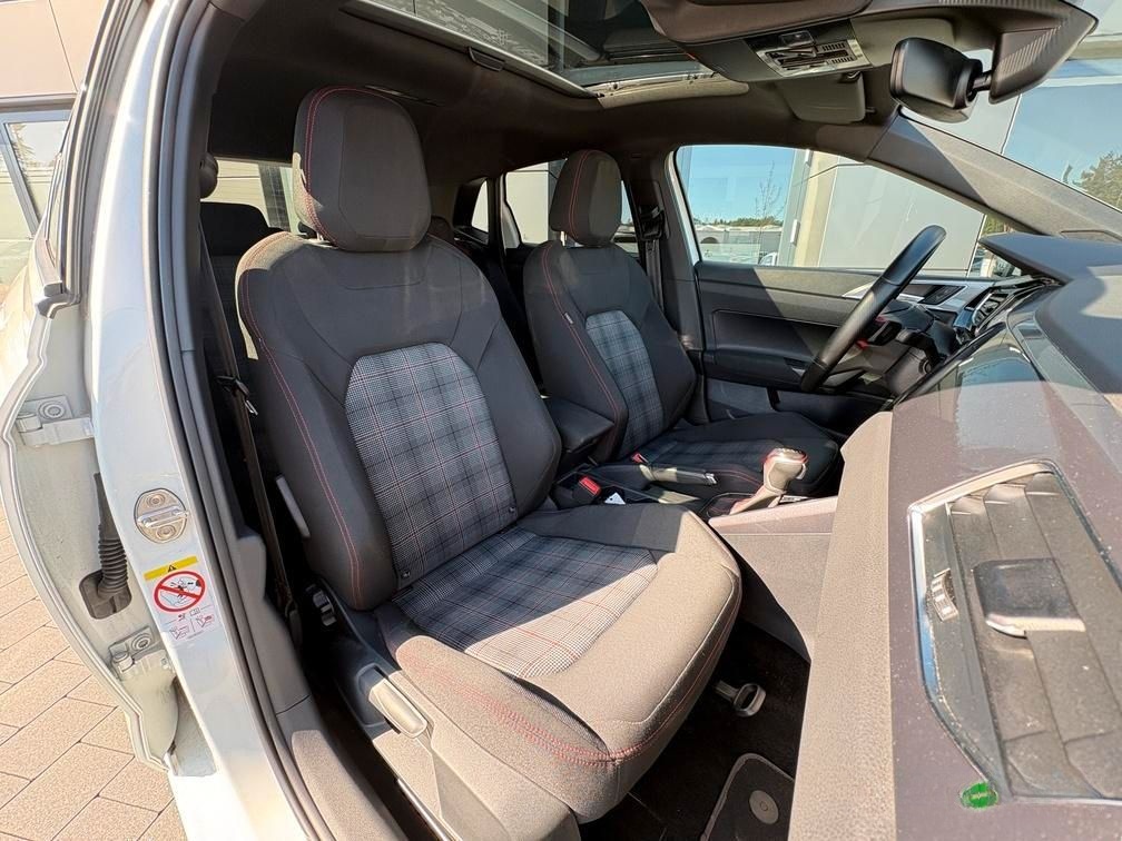 Volkswagen Polo 2.0 TSI GTI MATRIX/CarPlay/KAM/PANO/ACC foto 18