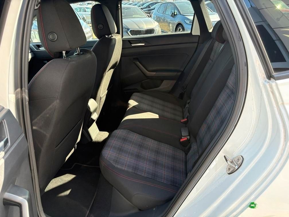 Volkswagen Polo 2.0 TSI GTI MATRIX/CarPlay/KAM/PANO/ACC foto 19