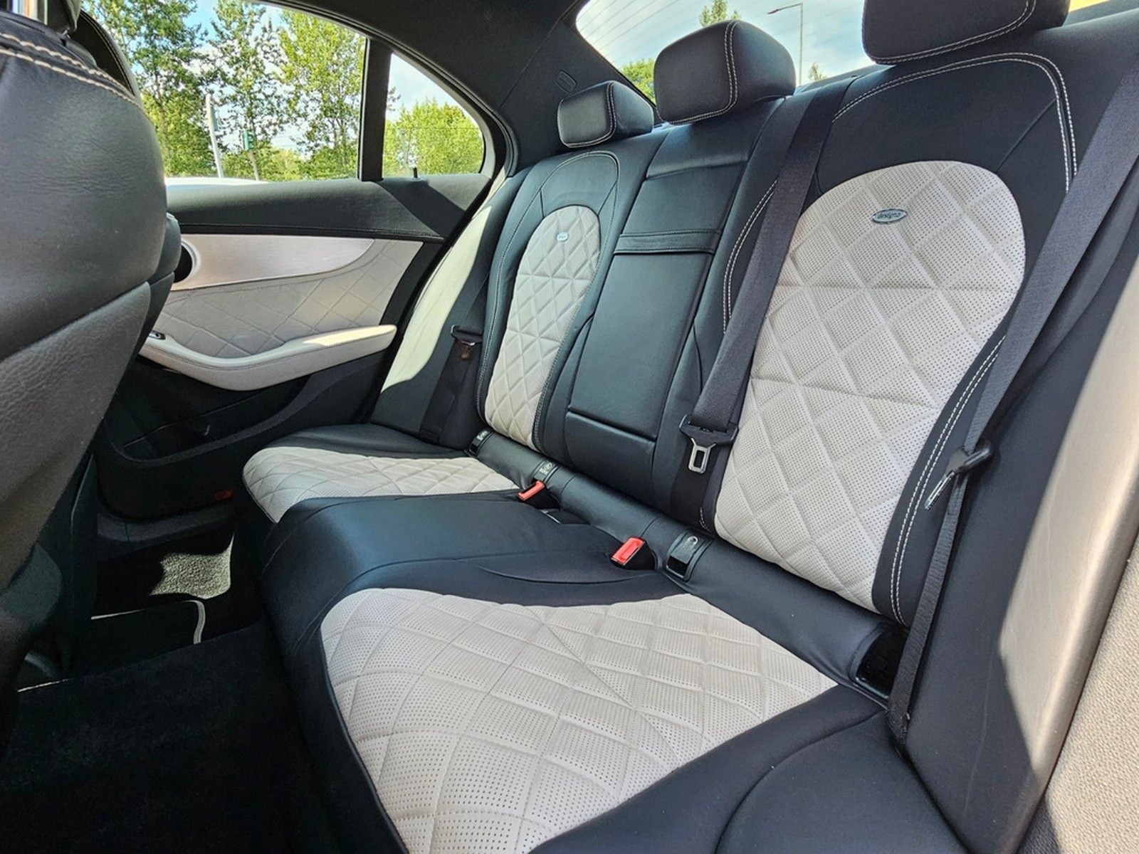 Mercedes-Benz C 400 4Matic Edition 1*LED*Keyless*Designo Innen foto 15