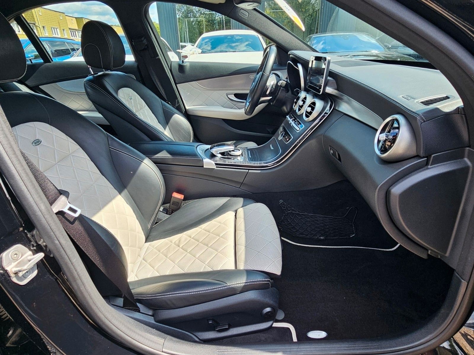 Mercedes-Benz C 400 4Matic Edition 1*LED*Keyless*Designo Innen foto 17