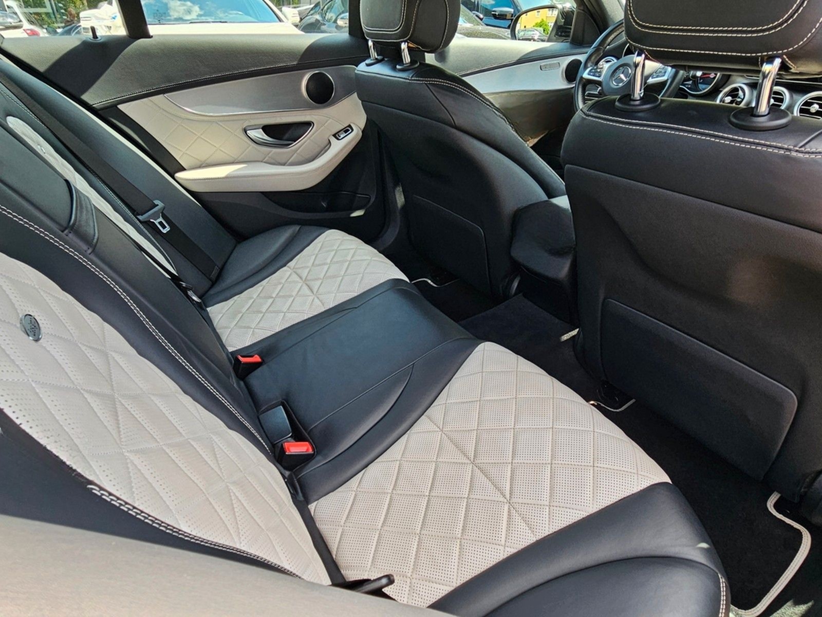 Mercedes-Benz C 400 4Matic Edition 1*LED*Keyless*Designo Innen foto 19