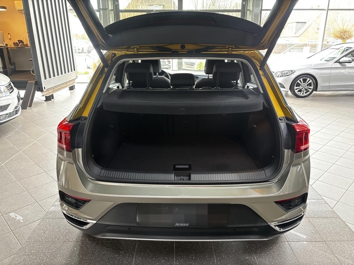 Volkswagen T-Roc 1.5 TSI ACT United ACC Navi CarPlay PDC  foto 18