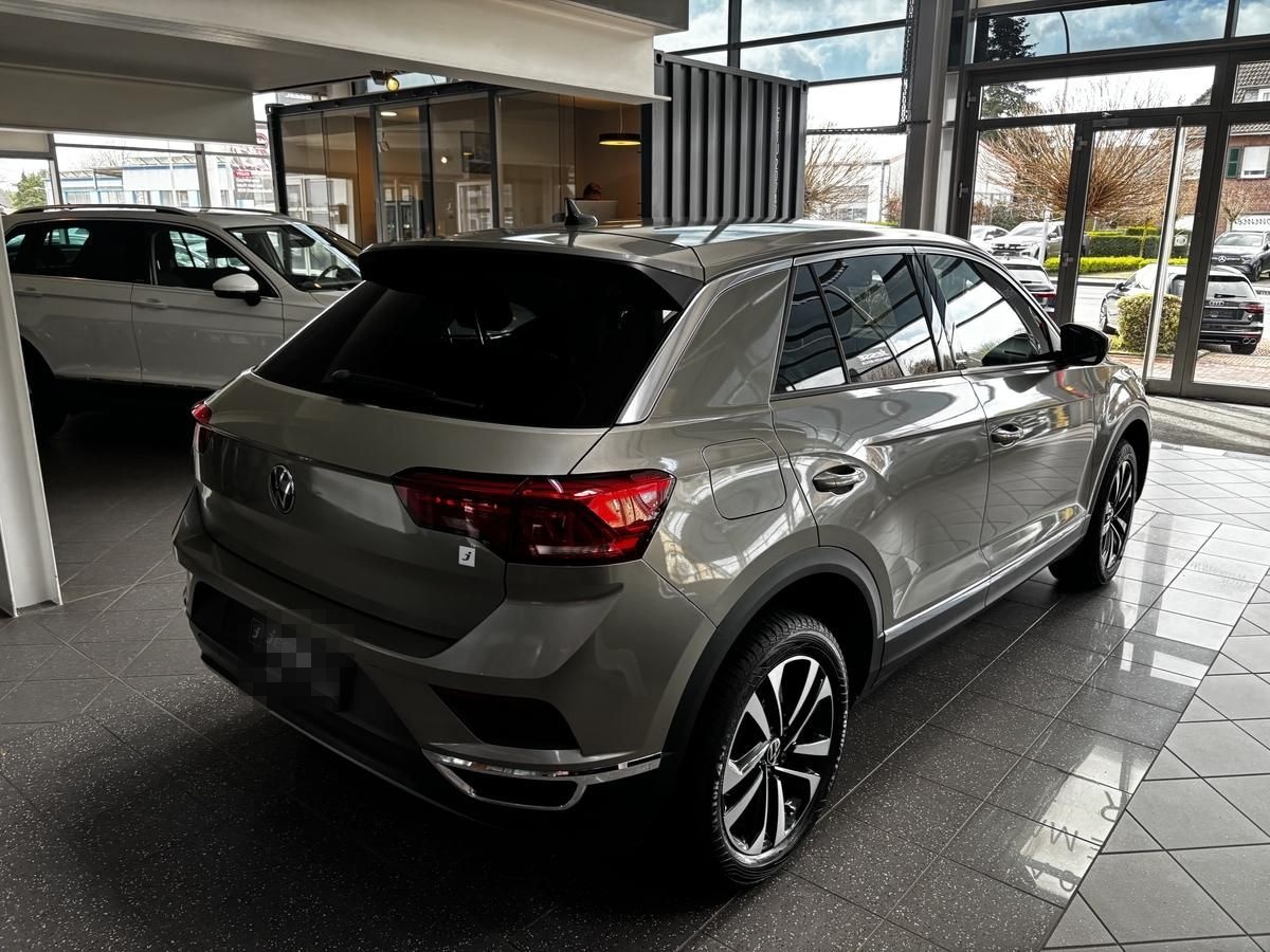 Volkswagen T-Roc 1.5 TSI ACT United ACC Navi CarPlay PDC  foto 5