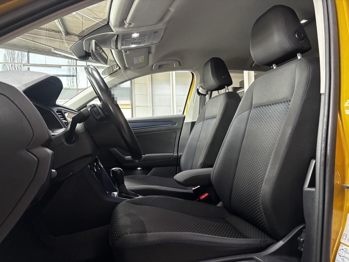 Volkswagen T-Roc 1.5 TSI ACT United ACC Navi CarPlay PDC  foto 10