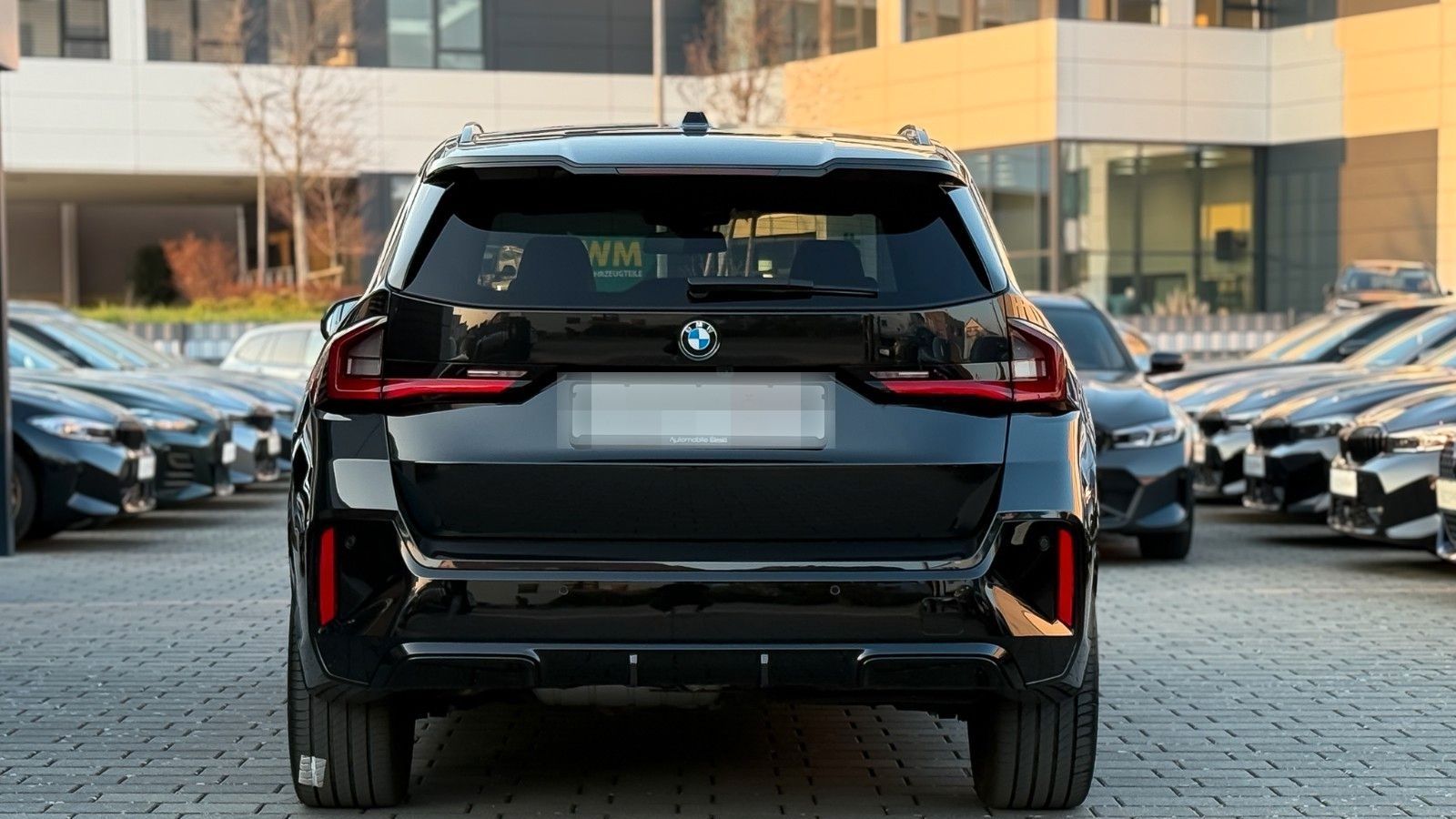 BMW X1 20 d xD M Sport AHK 20" hifi Pano HuD memory foto 17