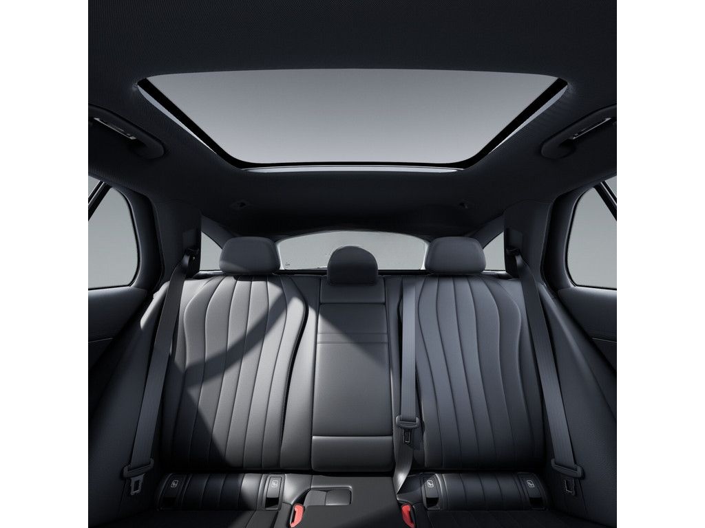 Mercedes-Benz E 220 d T AMG Sport Advanced Distr. LED Pano HUD foto 18