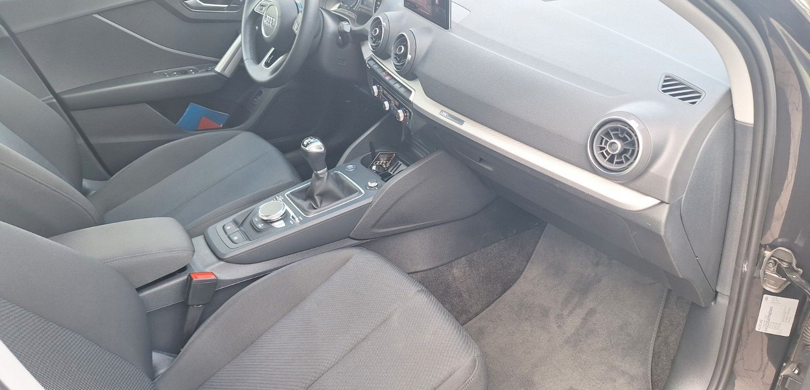 Audi Q2 30 TFSI Navi,Kamera,LED,Tempo, foto 15