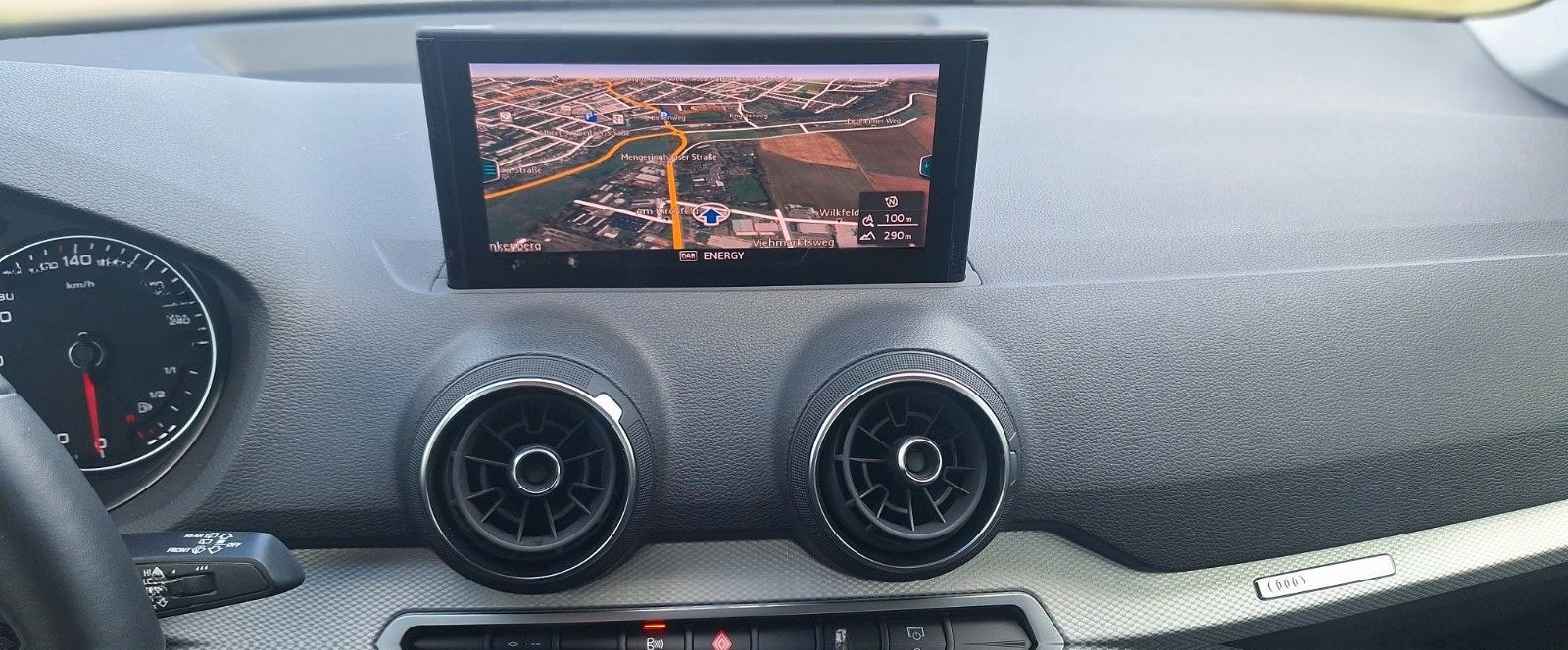 Audi Q2 30 TFSI Navi,Kamera,LED,Tempo, foto 17
