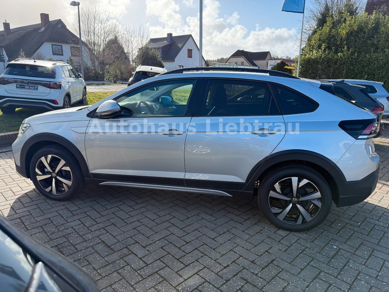 Volkswagen Taigo 1.0 TSI Life *ACC*SHZ*PDC*RFK*DAB*LED* foto 5