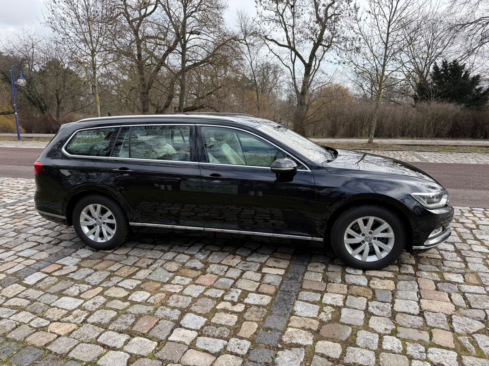 Volkswagen Passat Variant 2.0 TDI SCR 140kW DSG Highlin... foto 4