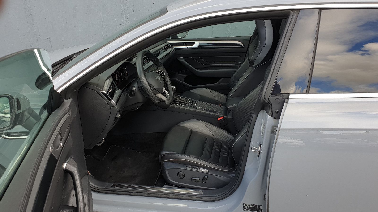 Volkswagen Arteon 2.0 TDI DSG 3 x R-Line Pano/Leder/ACC/360 foto 6
