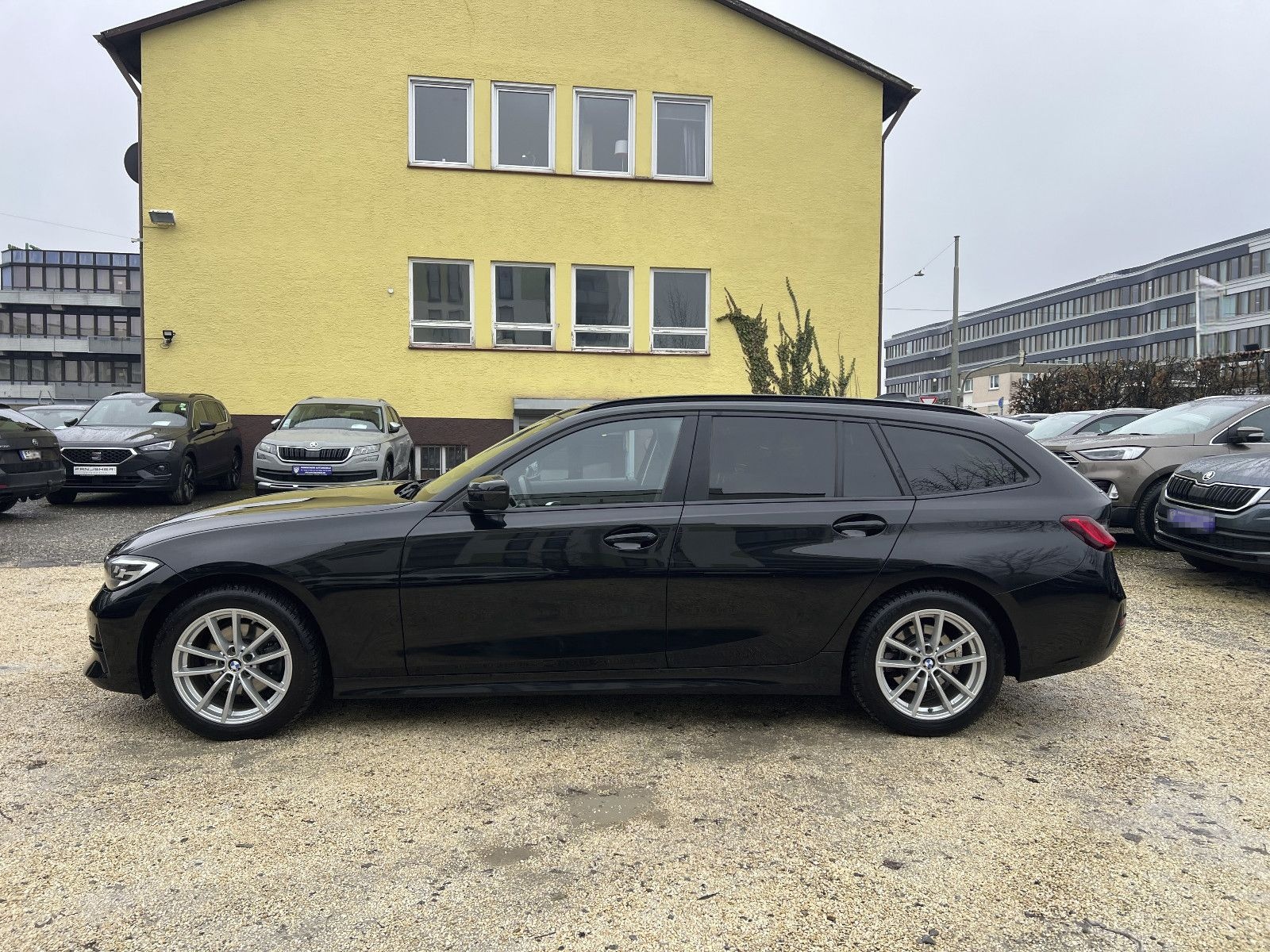 BMW 320 d Touring xDrive Advantage TOTWINKEL+LEDER foto 8