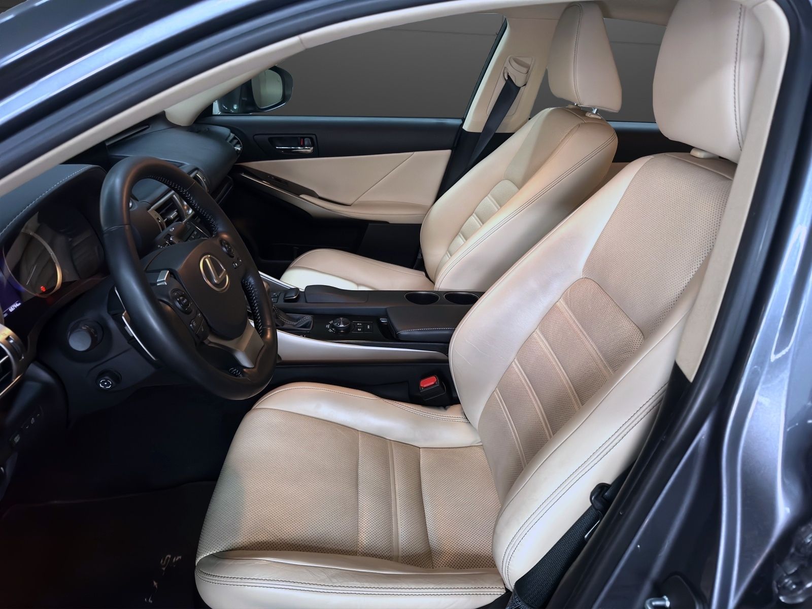 Lexus IS 300 foto 9