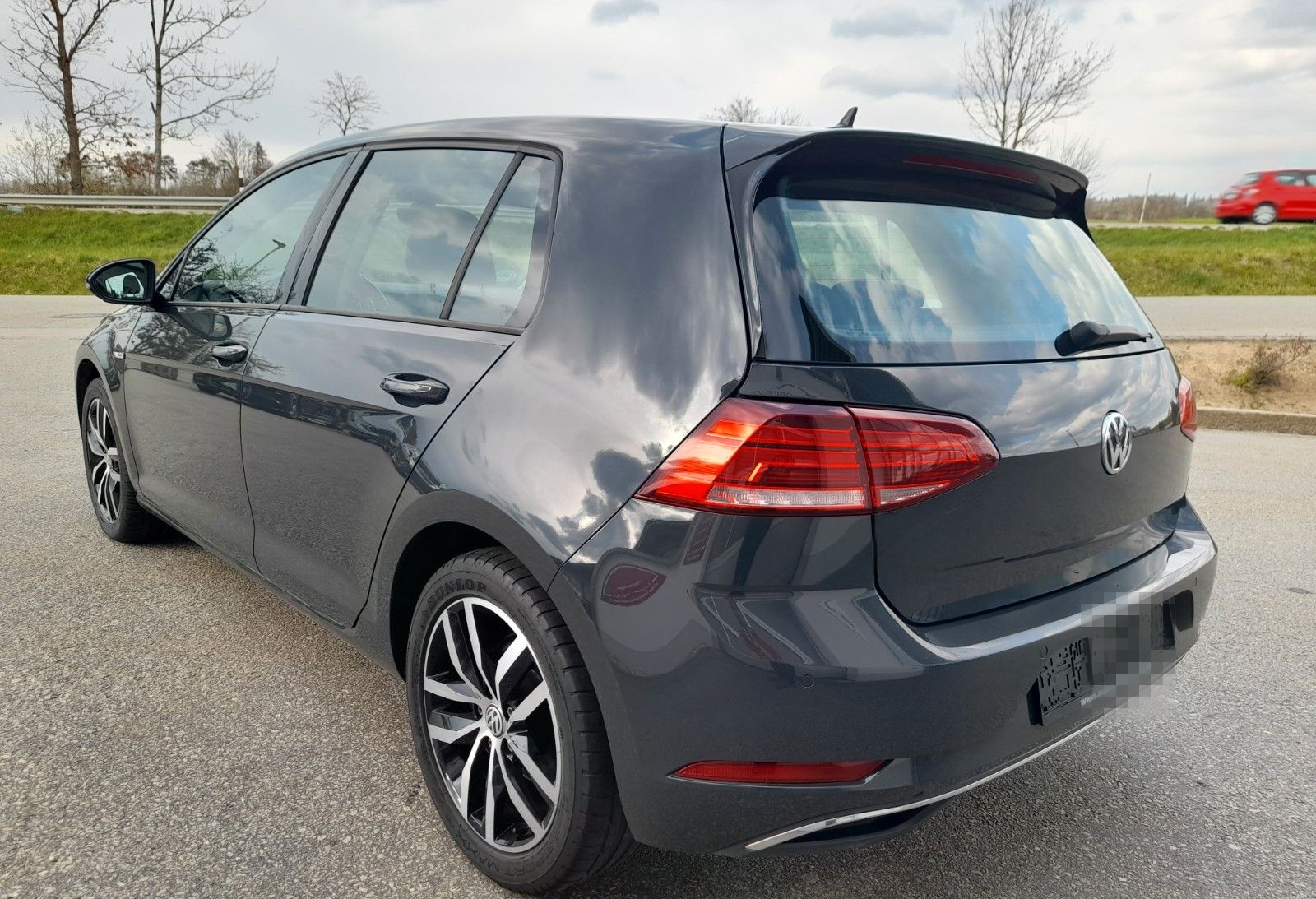 Volkswagen Golf VII Lim. e-Golf LED/NAVI/SHZG/KLIMAAUT foto 4