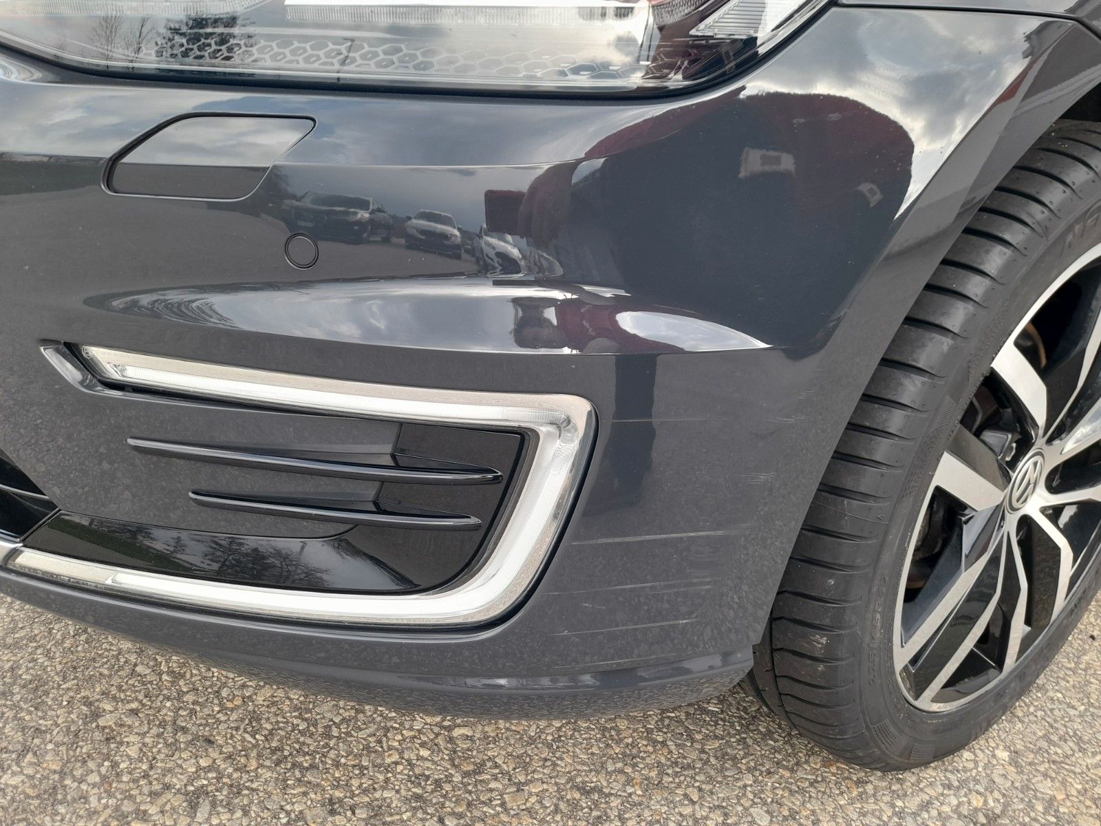 Volkswagen Golf VII Lim. e-Golf LED/NAVI/SHZG/KLIMAAUT foto 10