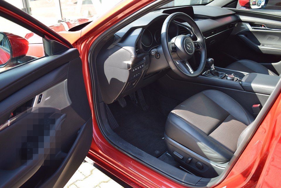 Mazda 3 2.5 140PS Takumi BOSE® Matrix-LED Leder 360° u foto 18