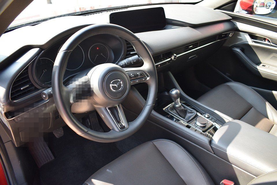 Mazda 3 2.5 140PS Takumi BOSE® Matrix-LED Leder 360° u foto 24