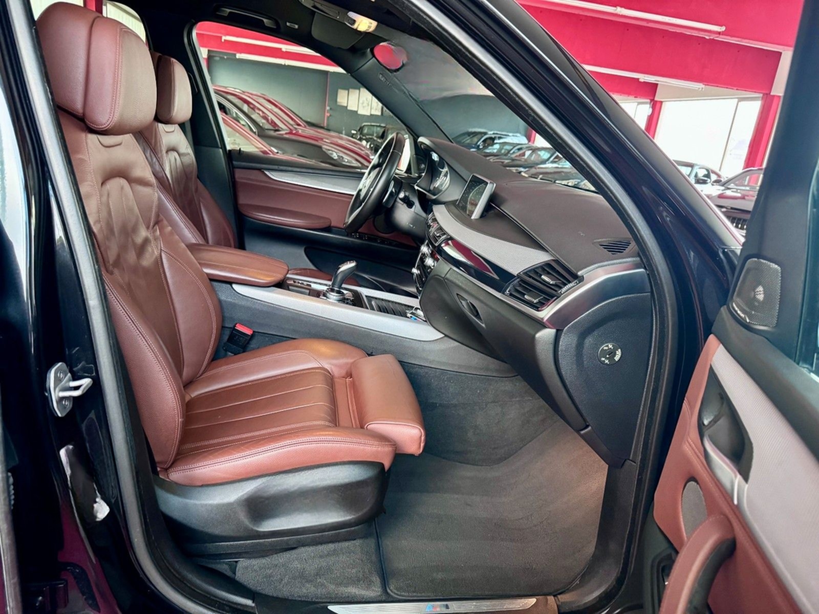 BMW X5 30d M Paket 7 Sitze 360°HeadUp Komfortsitz 20 foto 24