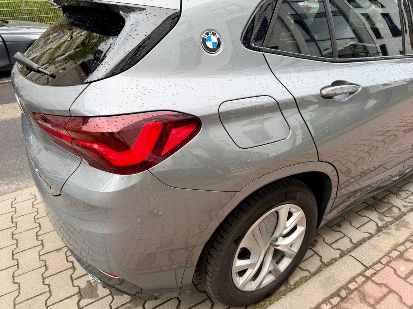 BMW X2 xDrive20i M Sport Steptr.,Head-UP,RFK, Shadow foto 3