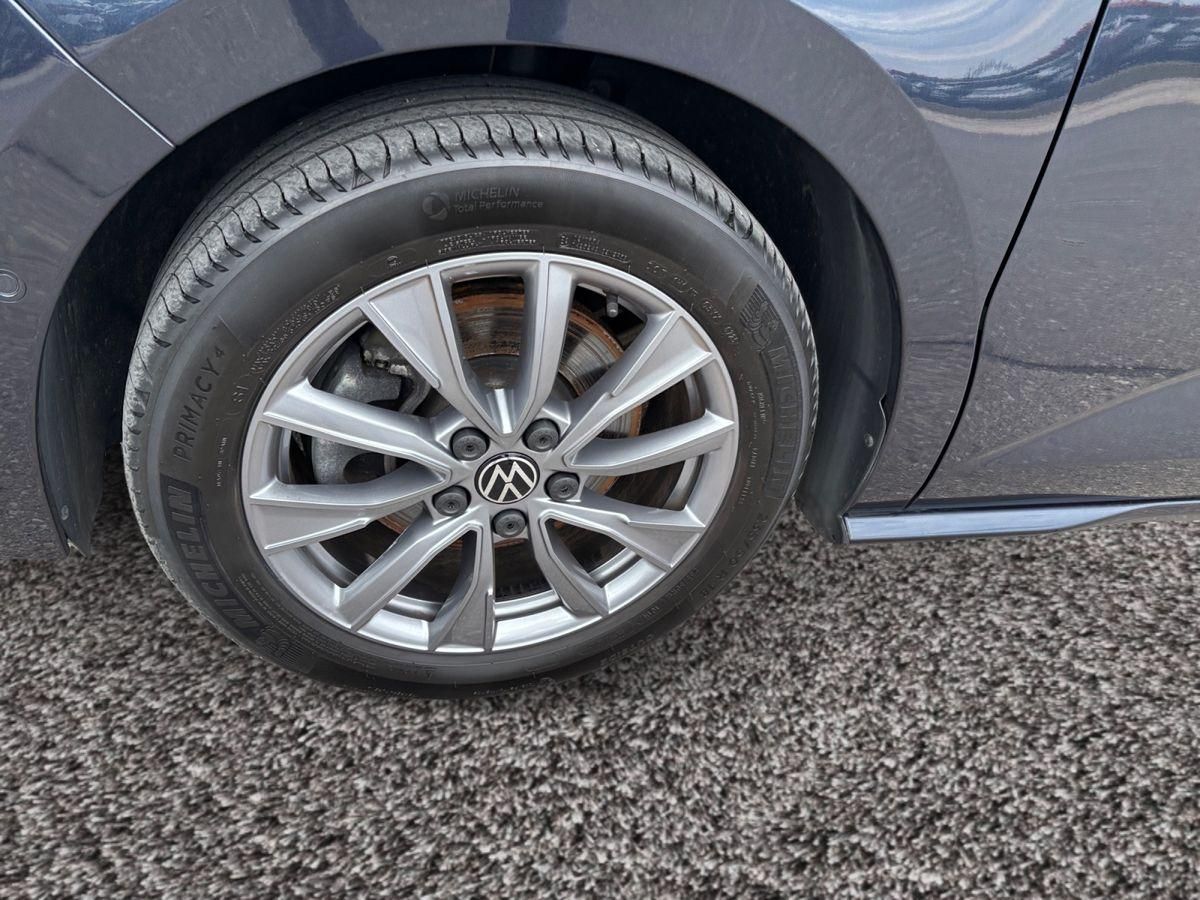 Volkswagen T7 Multivan 1,4 eHybrid STYLE LR+AHK+AREA+NAVI foto 14