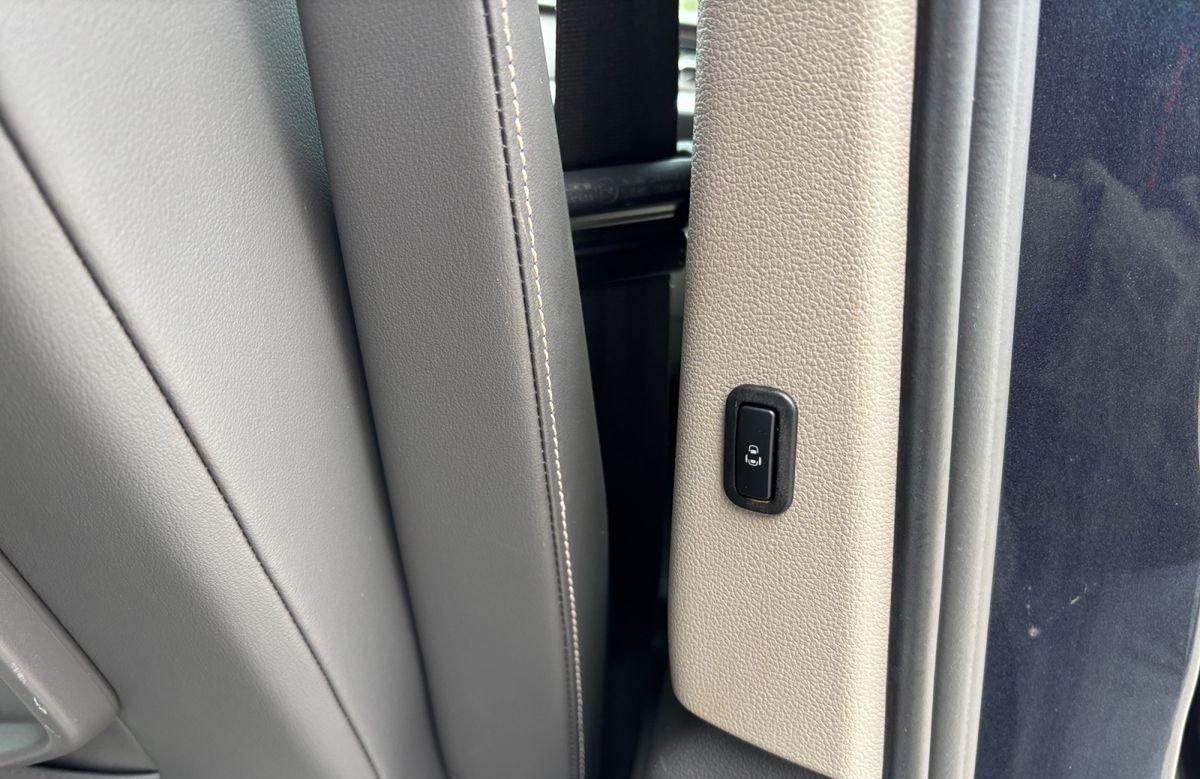 Volkswagen T7 Multivan 1,4 eHybrid STYLE LR+AHK+AREA+NAVI foto 17