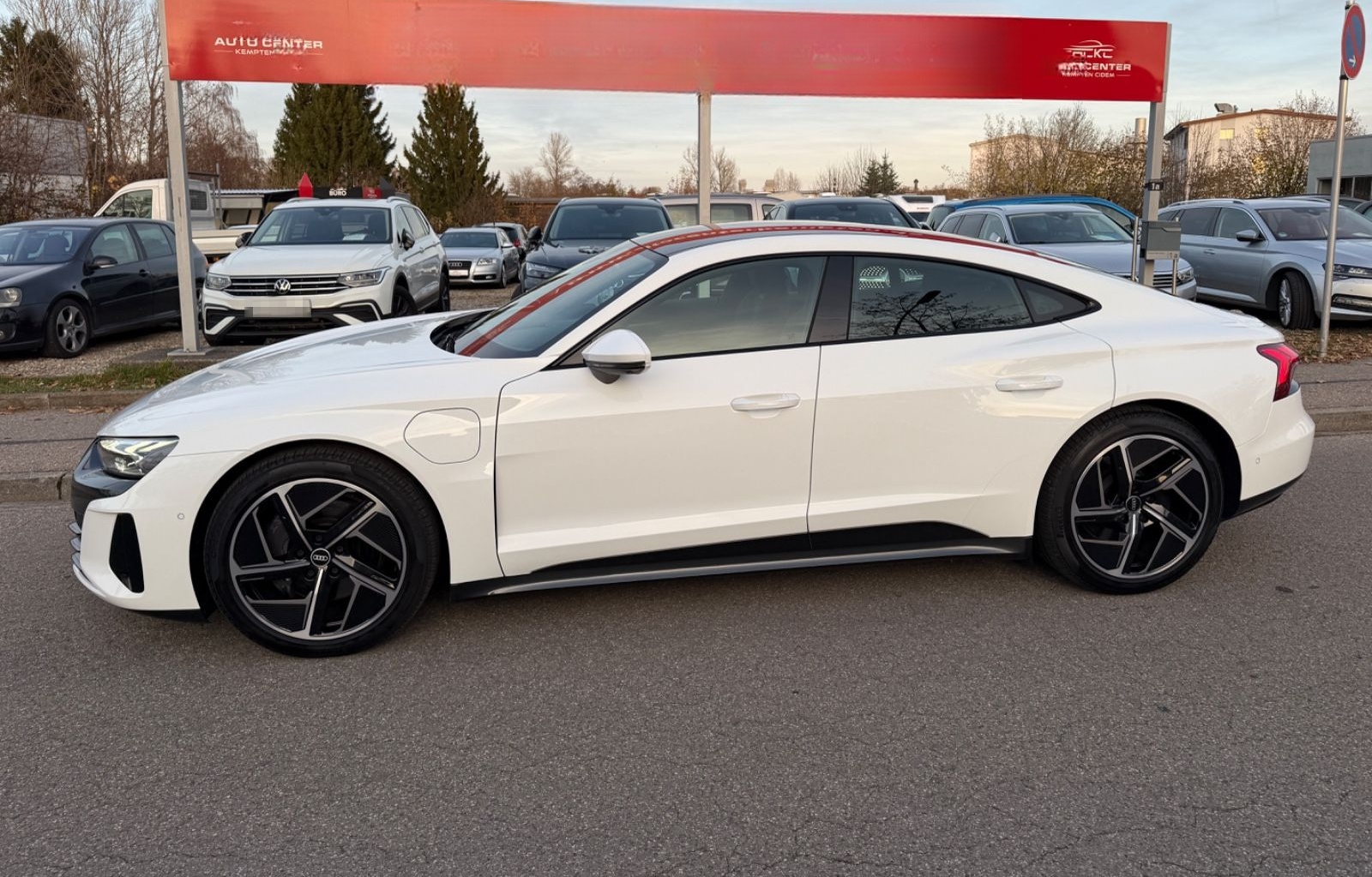 Audi e-tron GT quattro*360°-Kamera*ACC*Pano foto 4