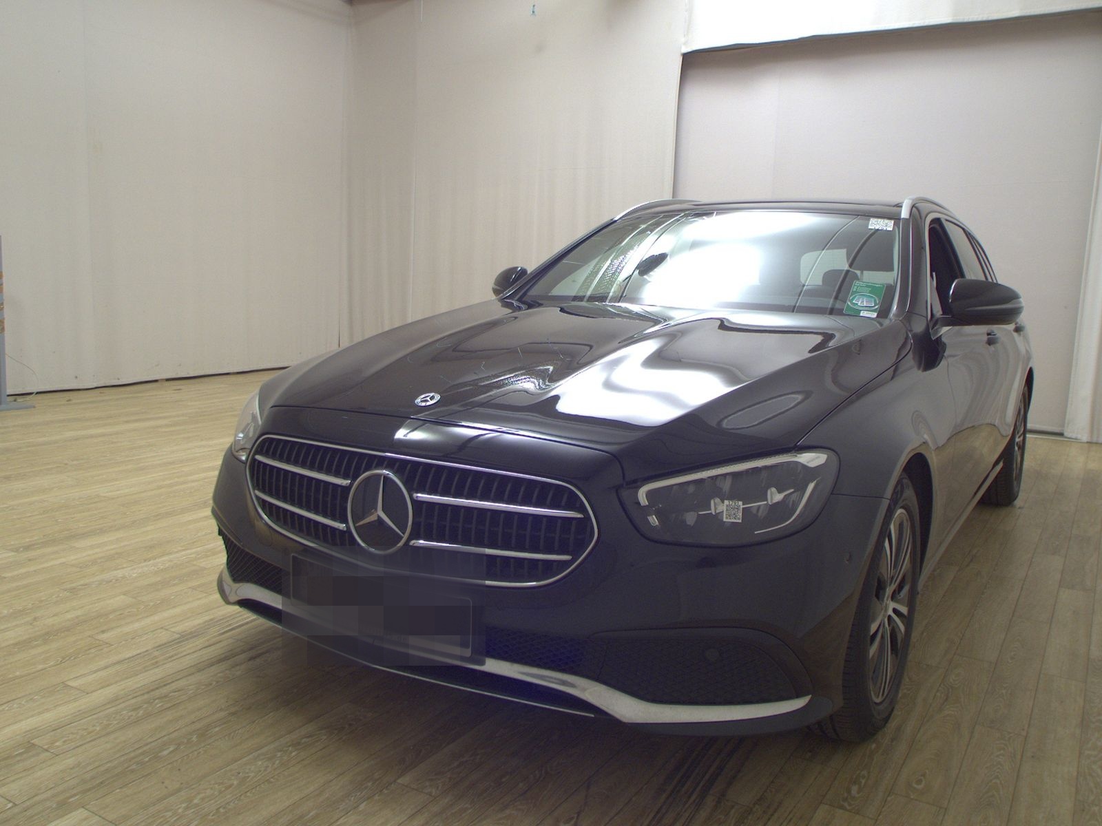 Mercedes-Benz E 220 T d Avantgarde Navi Widescreen Pano RFK foto 2