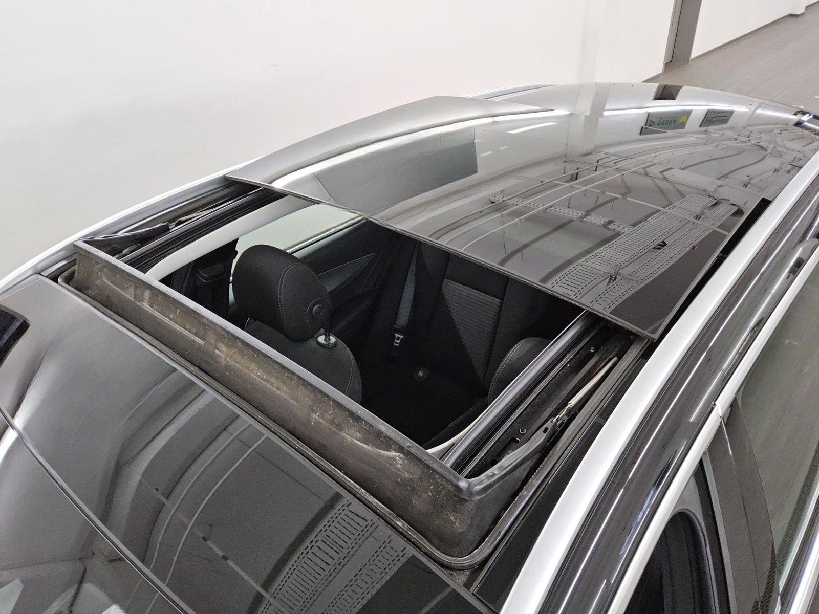 Mercedes-Benz E 220 T d Avantgarde Navi Widescreen Pano RFK foto 13