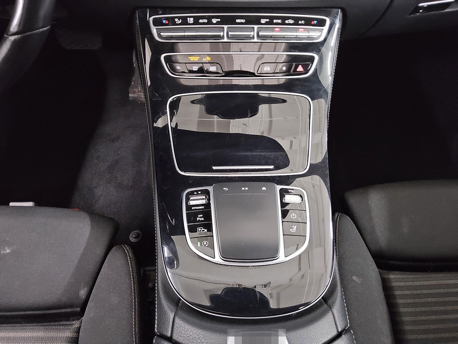 Mercedes-Benz E 220 T d Avantgarde Navi Widescreen Pano RFK foto 6