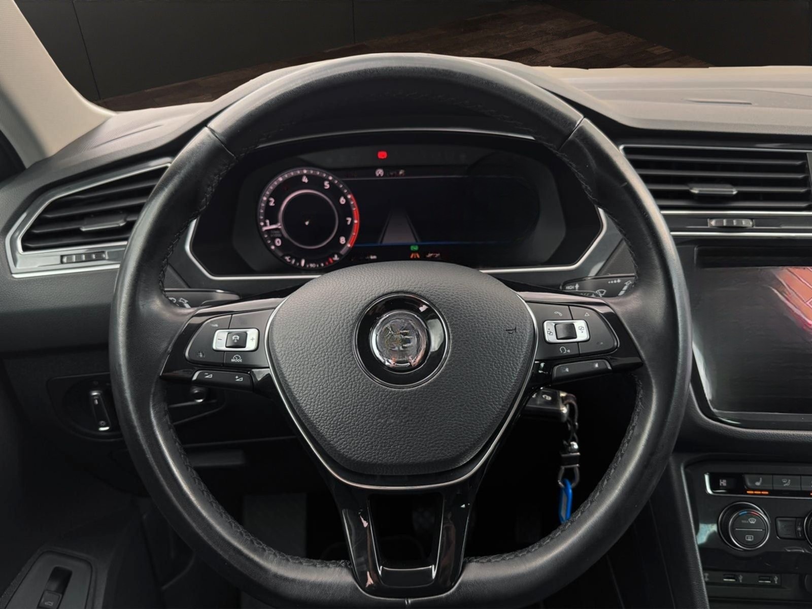 Volkswagen Tiguan 4M R-LINE°AHK°HEAD-UP°NAVI°KAMERA°4xSHZ foto 12
