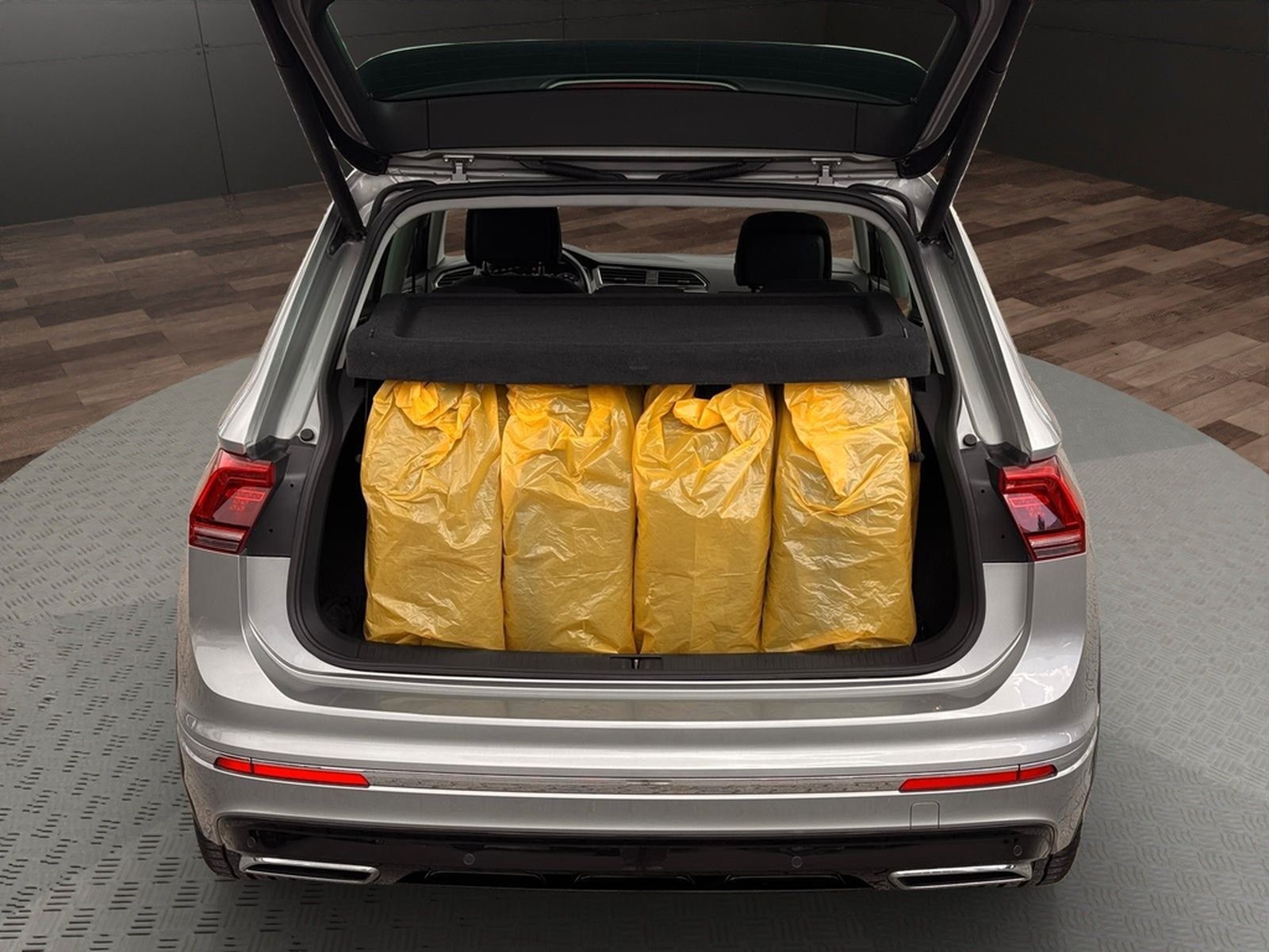 Volkswagen Tiguan 4M R-LINE°AHK°HEAD-UP°NAVI°KAMERA°4xSHZ foto 6