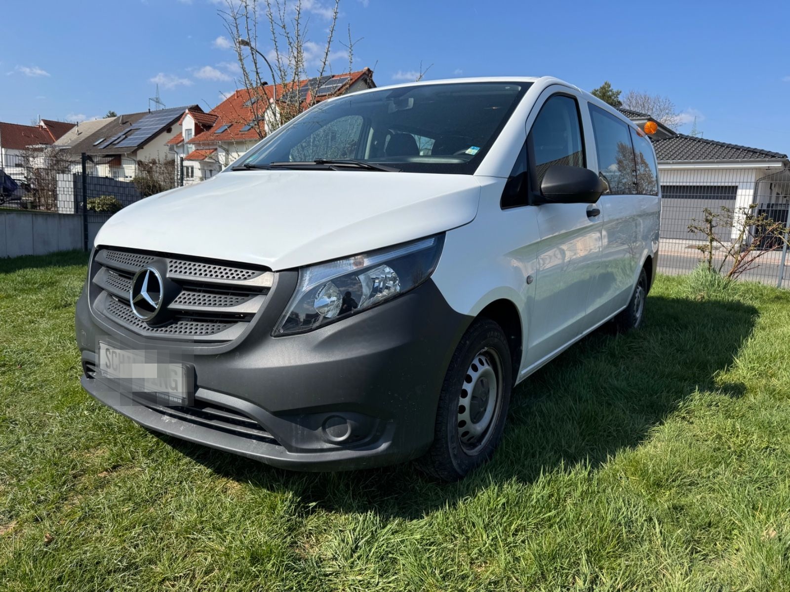 Mercedes-Benz Vito Tourer 109 CDI Pro FWD lang 9Sitzer+1Hand! foto 2