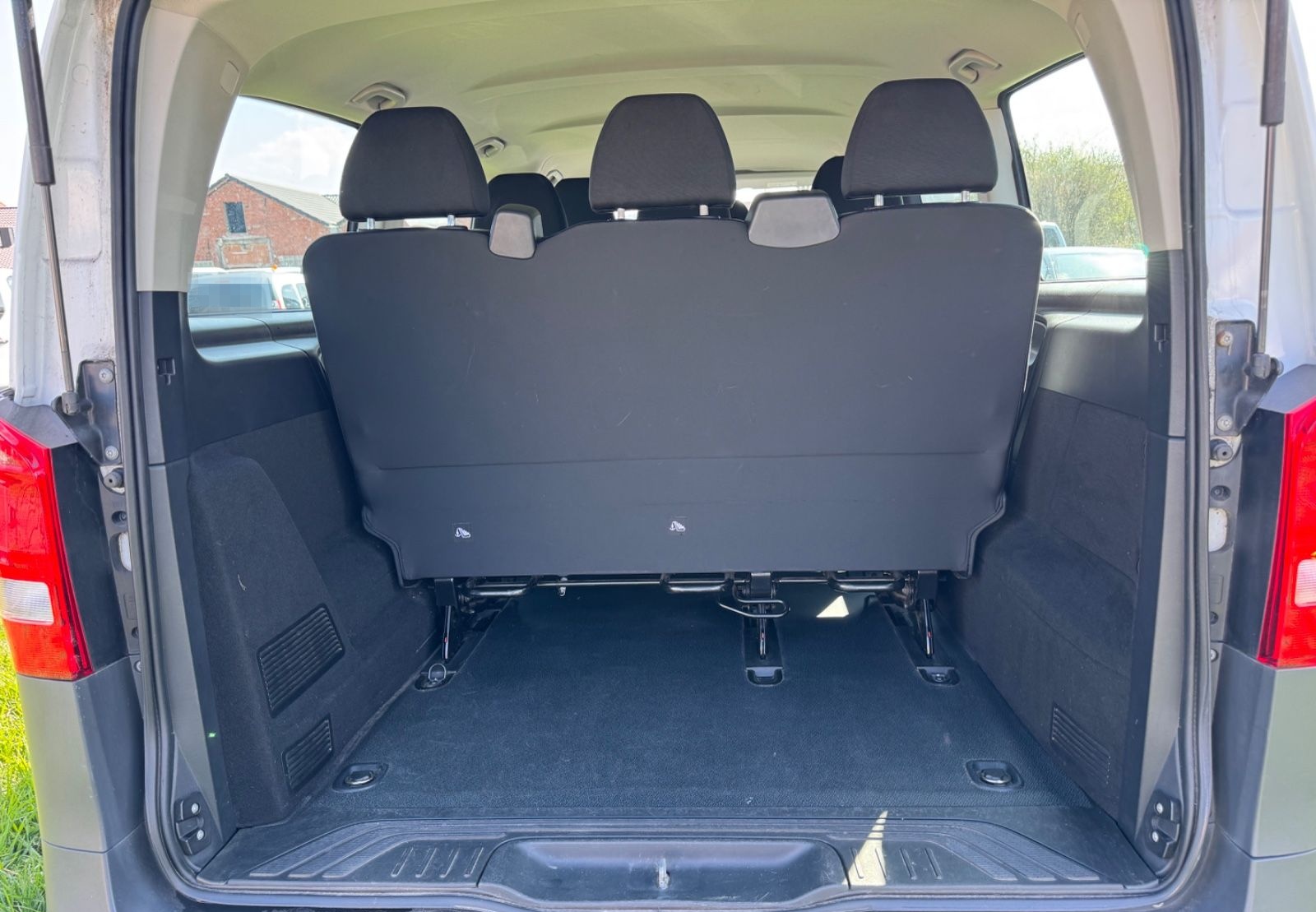 Mercedes-Benz Vito Tourer 109 CDI Pro FWD lang 9Sitzer+1Hand! foto 11