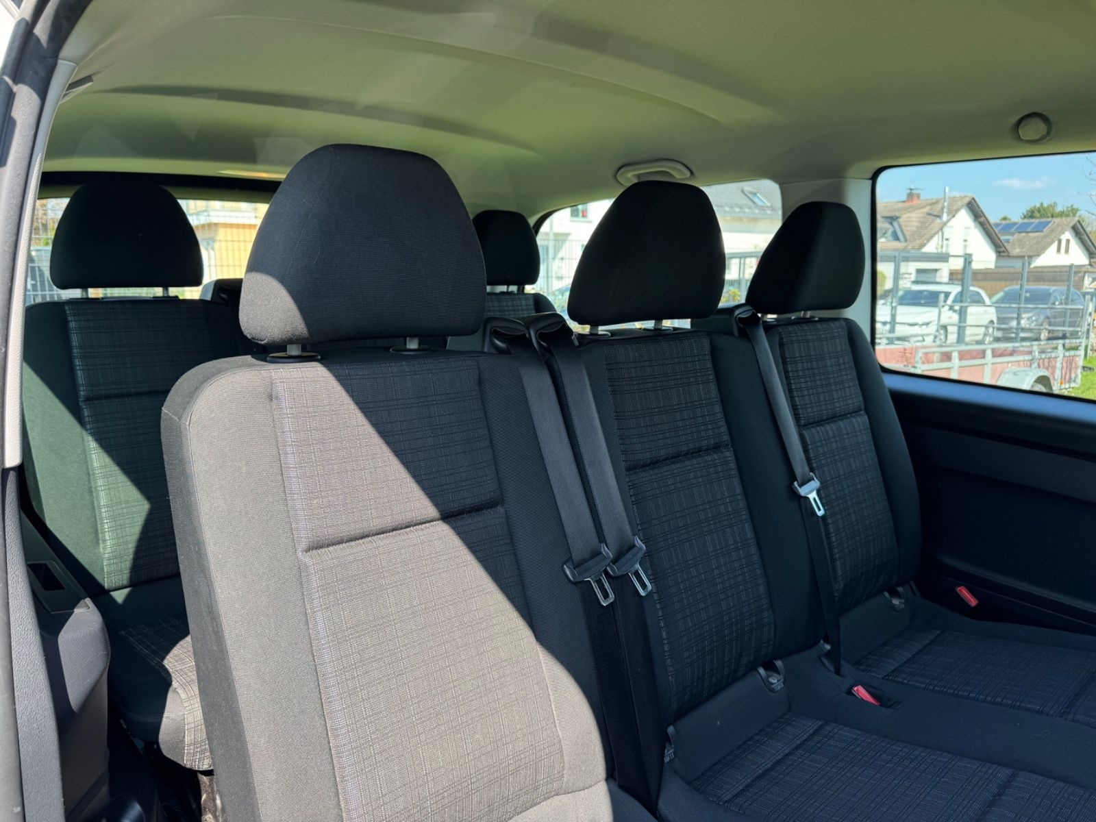 Mercedes-Benz Vito Tourer 109 CDI Pro FWD lang 9Sitzer+1Hand! foto 15