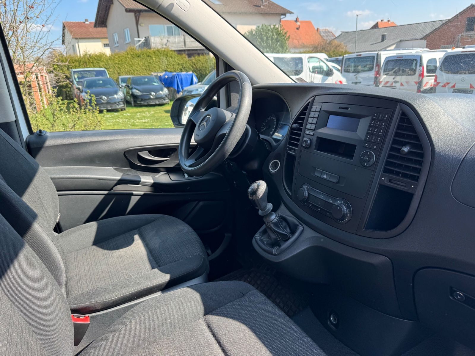 Mercedes-Benz Vito Tourer 109 CDI Pro FWD lang 9Sitzer+1Hand! foto 20