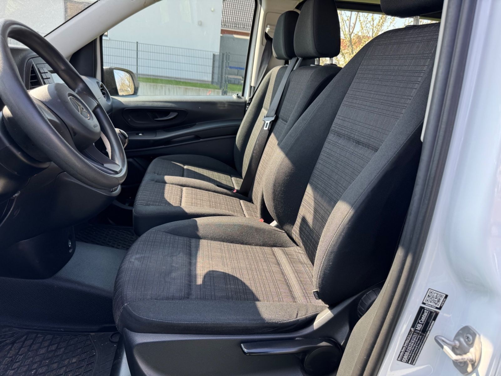 Mercedes-Benz Vito Tourer 109 CDI Pro FWD lang 9Sitzer+1Hand! foto 22