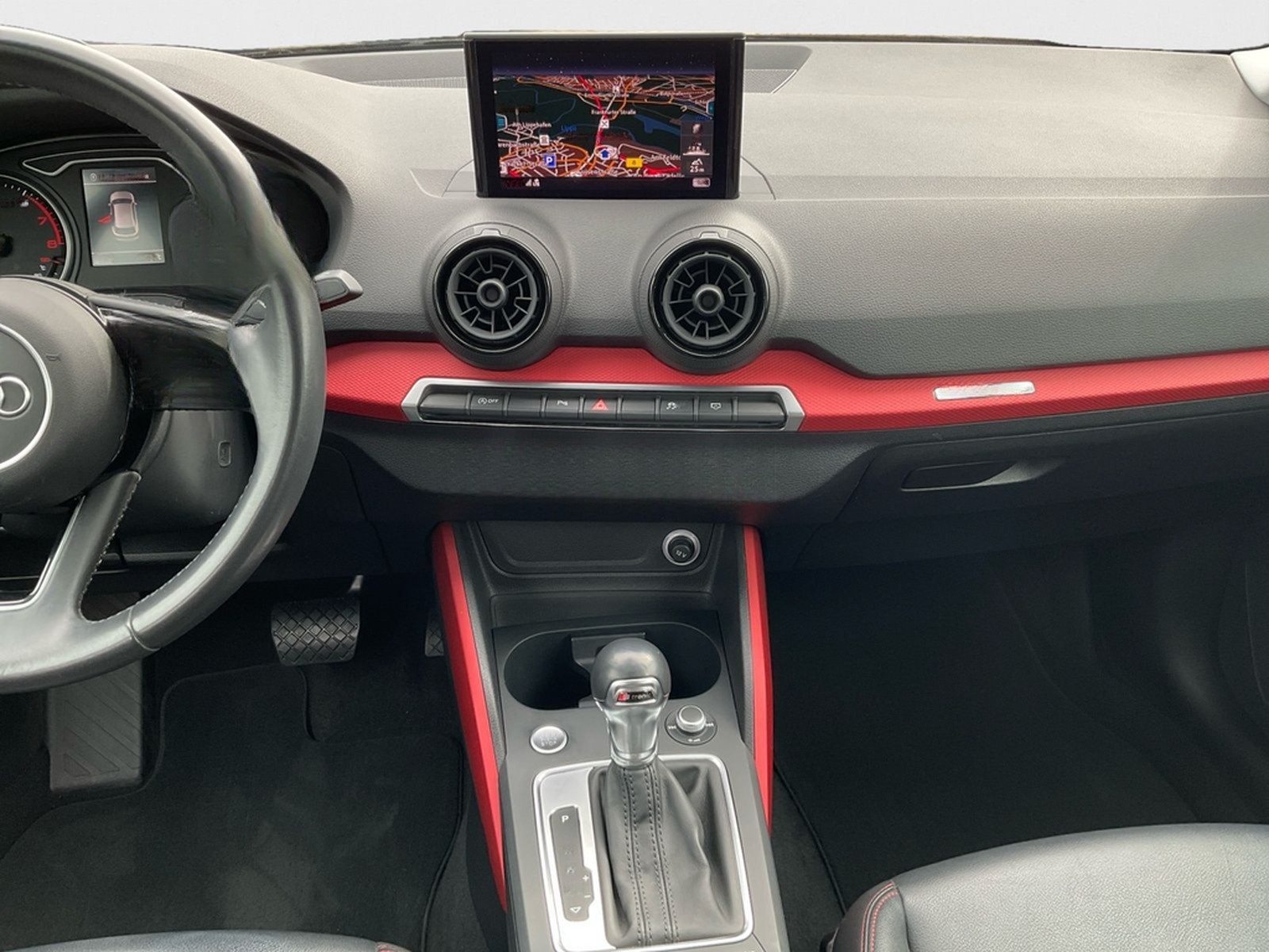 Audi Q2 sport 2.0 TFSI quattro ACC LED KEYLESS NAVI foto 12